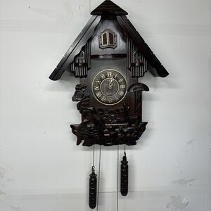 Vintage Black Forest Style Quartz Wooden Cuckoo Clock